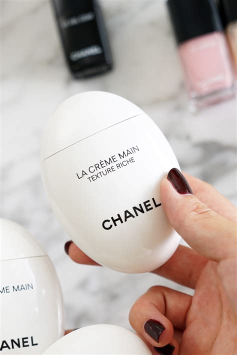 la creme main chanel review|Chanel hand cream le lift.